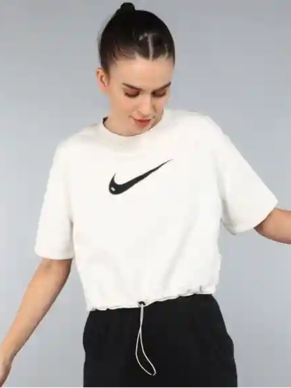 Nike Boxy Cropped Swoosh Short Sleeve Sweatshirt Top in Off White, Size Medium